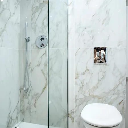 Cia - Des Abbesses Apartment *
